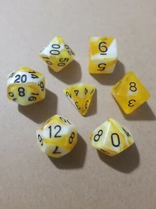 Polyhedral Gaming Set 7pz Dadi Giallo/Bianco; DnD, Gioco di Ruolo, SPEDIZIONE GRATUITA - Foto 1 di 2