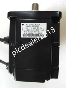 New Yaskawa SGMPH-02AAA2C Servo Motor SGMPH02AAA2C DHL Expedited Shipping - Picture 1 of 10