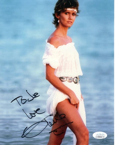 OLIVIA NEWTON JOHN HAND SIGNED 8x10 COLOR PHOTO     YOUNG+SEXY    TO JOE     JSA Cover