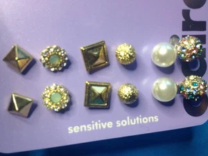 Six Pairs Claire's Gold Tone Rhinestone Encrusted Balls Faux Pearls Earrings New - Picture 1 of 6