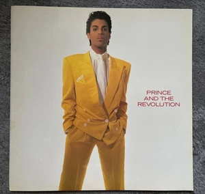 PRINCE : TOUR PROGRAMME 1986 WORLD TOUR OFFICIAL CONCERT BOOK REVOLUTION VGC - Picture 1 of 12