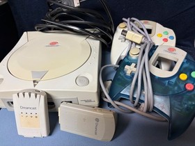 Sega Dreamcast White Video Game Console With Controllers & Rumble Pack -Untested