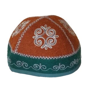 TOPU TRIBAL KIRGUÍS - 100% LANA DE OVEJA LOCAL - SOMBRERO PARA CLIMA FRÍO - 58 cms/22,75 pulgadas - Imagen 1 de 5