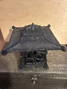 Vintage Japanese Cast Iron Garden Lantern Pergola Hanging Candle Bamboo Motif - Imagen 1 de 7