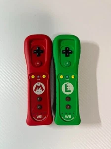 Official Nintendo Wii Remote Controller Set Mario Red & Luigi Green Japan Used - Picture 1 of 6