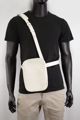 Auténtico bolso lateral utilitario Louis Vuitton taurillon monograma polvo Virgil Abloh Foto 1 de 4