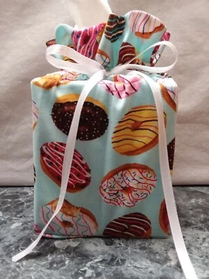 Donuts, Handmade, square tissue box cover, on light blue cotton fabric - Изображение 1 из 3