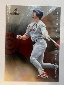 1998 Pinnacle Hit it Here 500ft #'d /20000 Mark McGwire #8 - Picture 1 of 2
