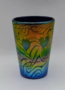 Lundberg Studios Signed Iridescent Hanging Heart Rainbow Swirl Design Glass Vase - Picture 1 of 7
