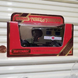 Matchbox Yesteryear Y25 1910 Renault Ambulance British Red Cross New in C9 NewBx - Picture 1 of 6