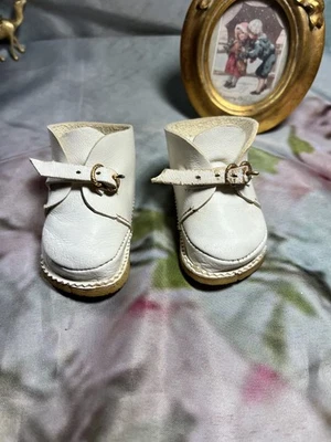 CHAUSSURES ANCIENNES CUIR  8,5CM IDEAL POUPEE BELLA RAYNAL CELLULOÏD SNF CONVERT - Photo 1/4