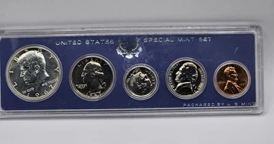 1967 UNITED STATES MINT SPECIAL MINT SET WITH ORIGINAL GOVERNMENT PACKAGING - Image 1 of 4