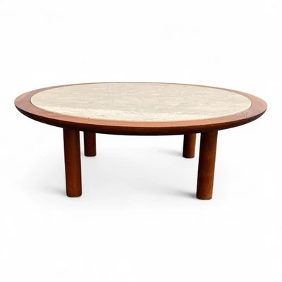 Современный круглый журнальный столик Edward Wormley середины века из грецкого ореха с травертиновым верхом - Изображение 1 из 4