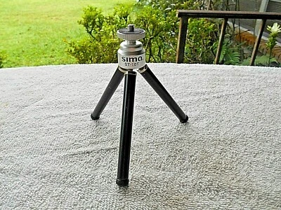 SIMA ST-10T MINI TRIPOD CAMERA OR VIDEO CAMERA TRIPOD - Image 1 of 4
