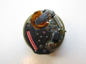 ETA cal. 561.001 561.101 Swiss watch movement - running - Picture 1 of 3