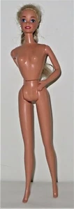 Muñeca Barbie 1966 de 12 pulgadas cabello rubio ojos azules pierna recta - Imagen 1 de 6