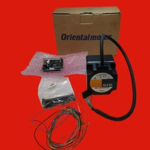 Oriental Motors BLHM450KCM-GFS Brushless DC Motor - Picture 1 of 6