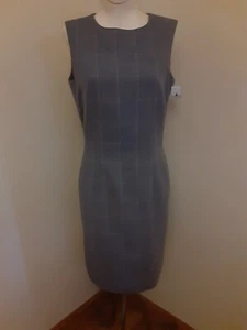 EN AVANCE maßgeschneidertes Damenkleid. Grau gestreift Größe 4 neu High End Designer Tuch - Bild 1 von 14