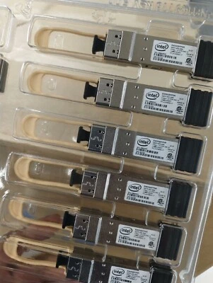 8pcs INTEL E40GQSFPSR FTL410QE4C-IT QSFP-40G-SR4 150m QSFP Optical Transceiver - Image 1 of 4