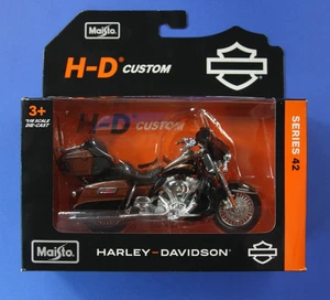 Maisto Harley-Davidson 2013 FLHTK Electra Glide Ultra Limited  Series 42 1:18 - Picture 1 of 2