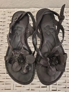 BORN PARLOR BLACK FLOWER SANDALS WOMEN'S SIZE 7M PRE-OWNED - Picture 1 of 3