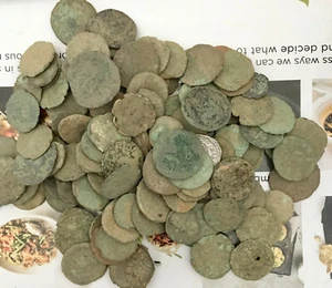 UNCLEANED LOWER QUALITY ROMAN COINS, PRICE PER COIN BUYING ! - Picture 1 of 4