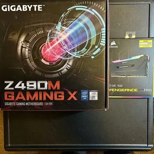 Intel Core i7-10700 8-core - 2x16GB DDR4-3200 - LGA1200 Gigabyte Z490 Micro-ATX - Imagen 1 de 12