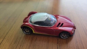 VINTAGE HOT WHEELS 2003 #29 GOLDEN ARROW FIRST EDITION RACING CAR TOY - Picture 1 of 5