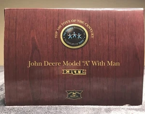 Trattore John Deere Modello A Oro Con Uomo Edizione Limitata Vintage Ertl 2003 - Foto 1 di 13
