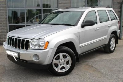 TUERCA PARA PARABRISAS DELANTERO JEEP GRAND CHEROKEE WK 2005-10 (ROMPIDA) Foto 1 de 2