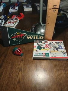 🌑MINNESOTA WILD/ NORTH STARS stack of cards w/2 FREE goalie helmets & a pennant - Picture 1 of 4
