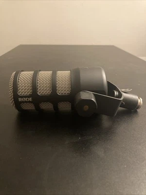 Micrófono dinámico para podcasting Rode PodMic negro gris Foto 1 de 4