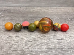 Konvolut verschiedene Hüpfbälle/Kunststoffmurmeln 8er Set Vintage - Bild 1 von 5