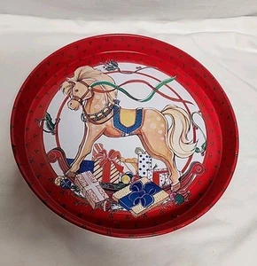 Bandeja de servir de metal vintage 1992 Navidad caballo mecedor vacaciones 12" - Imagen 1 de 8