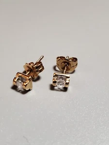 0.50 CTW GENUINE DIAMOND IN 10KT SOLID YELLOW GOLD EARRINGS STUD - Picture 1 of 23