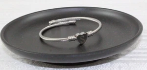 Bracelet With Heart Charm Initial S VQYSKO Color Silver NWT - Picture 1 of 4