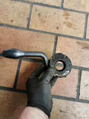Interruttore piantone sterzo originale Seat Ibiza II 6K leva frecce interruttore frecce - Immagine 1 di 4