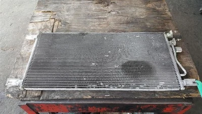 Condensador de CA para camioneta Ford F250SD 08-10 471812 Foto 1 de 4