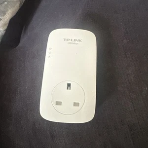 TP Link TL-PA8010P AV1200 Gigabit Passthrough Powerline Adapter Single Unit - Photo 1/2