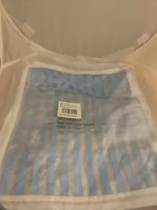 Magazine Keeper/Carrier, Zippered PVC Container, Hold & Protect Up to 24 Issues - Picture 1 of 5