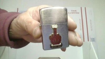 DE COLECCIÓN RARO ENCENDEDOR RIVAL ANTI-MARINA "F YOU" ERA VIETNAM Foto 1 de 4