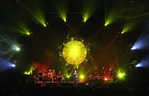 THE AUSTRALIAN PINK FLOYD SHOW - ECLIPSED BY THE MOON-LIVE ...2 BLU-RAY NEU - Afbeelding 1 van 1