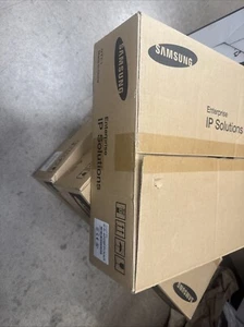 Samsung iES4028FP IES-4028FP/XAR 10/100 PoE Switch w/ Rack Ears - Picture 1 of 5