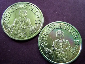 2017 Bacchus PAGE Light+Dark Green Aluminum Mardi Gras Doubloons - Picture 1 of 5