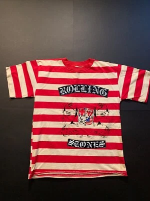 rolling stones  mint coat of arms t - shirt size small - Image 1 of 4