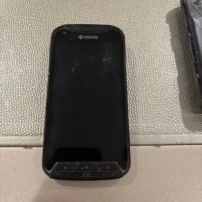 Smartphone Kyocera DuraForce Pro 32GB Negro E6833 Sprint Android Foto 1 de 4