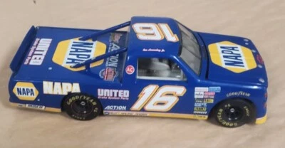 Camión de carreras Ron Hornaday Jr. #16 NAPA Chevrolet diecast escala 1:24 Foto 1 de 4
