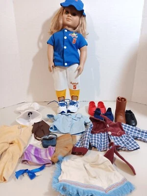 Кукла Battat 1998 светлые волосы голубые глаза бейсбольный наряд дополнительные аксессуары - Изображение 1 из 4