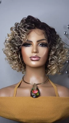 Nueva Peluca Frontal Corta 13x6 Parte Libre Rizada Estilo Pelo Afro Caramelo Rubio Encaje  Foto 1 de 4