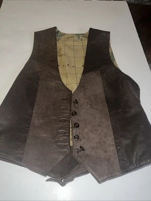 Leather Vest  With Outline Of  A Map As The Lining Size Men  Medium - Image 1 of 4